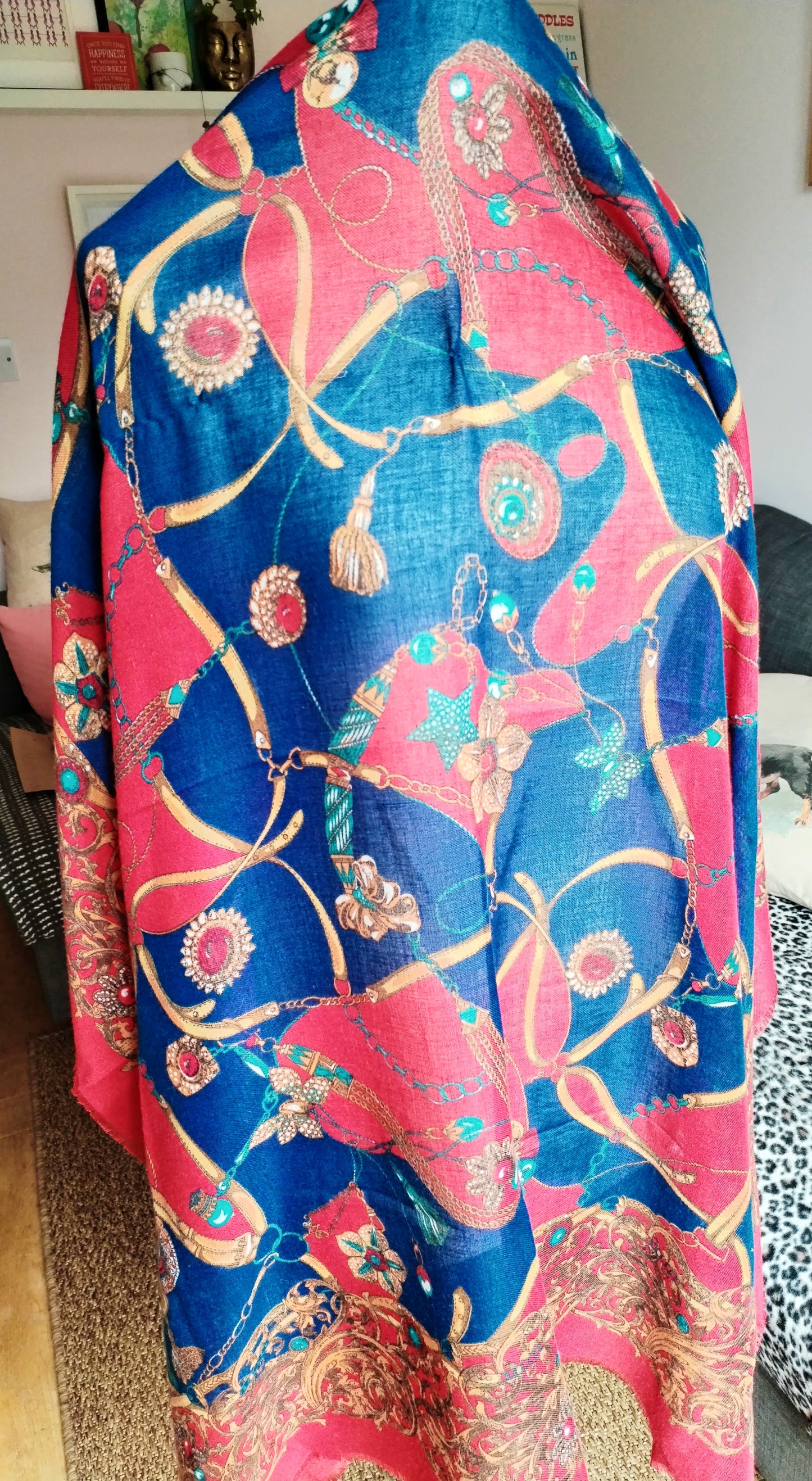 Chains & jewels scarf