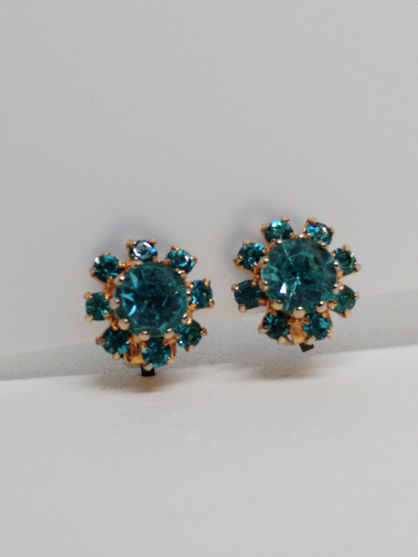 Vintage turquoise studs