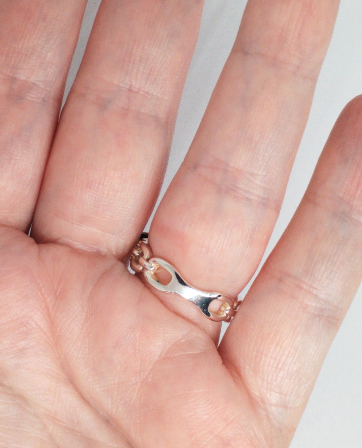 Silver tone chain ring