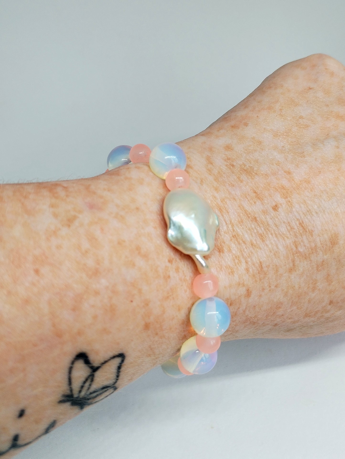 Pearl lustre bracelet