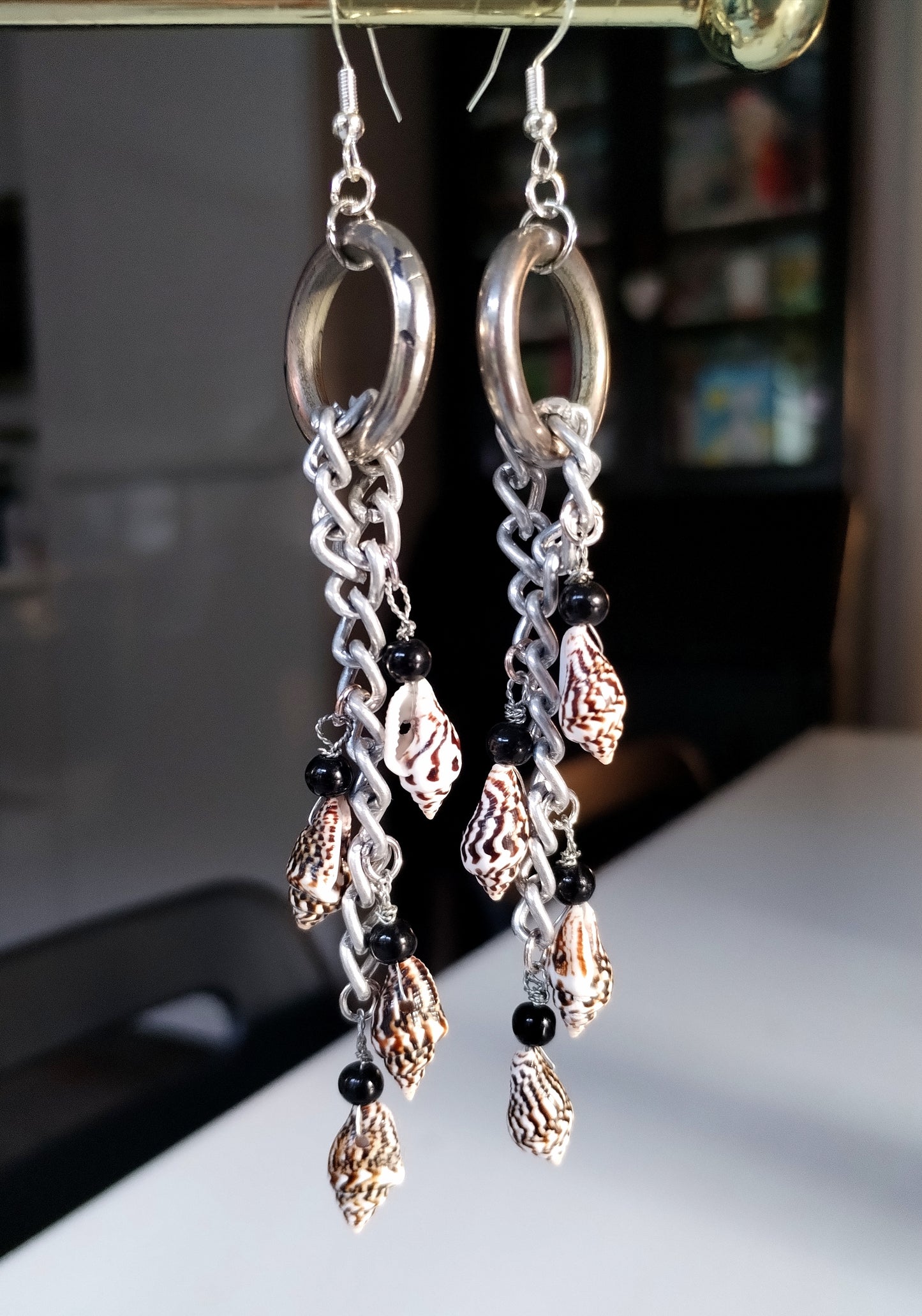 Shell & chain hoop earrings