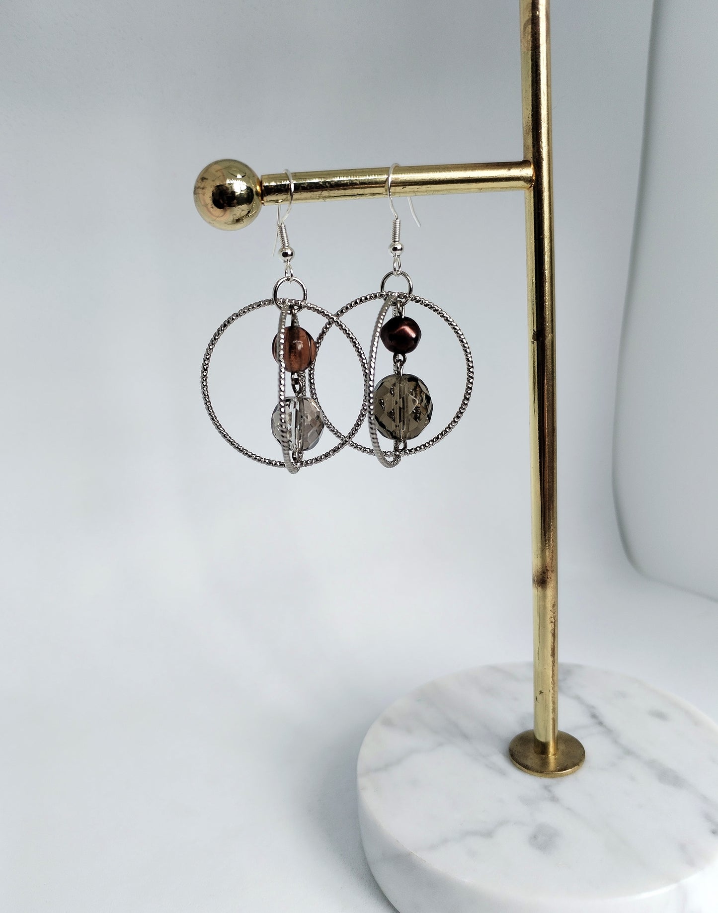 Circle drop earrings