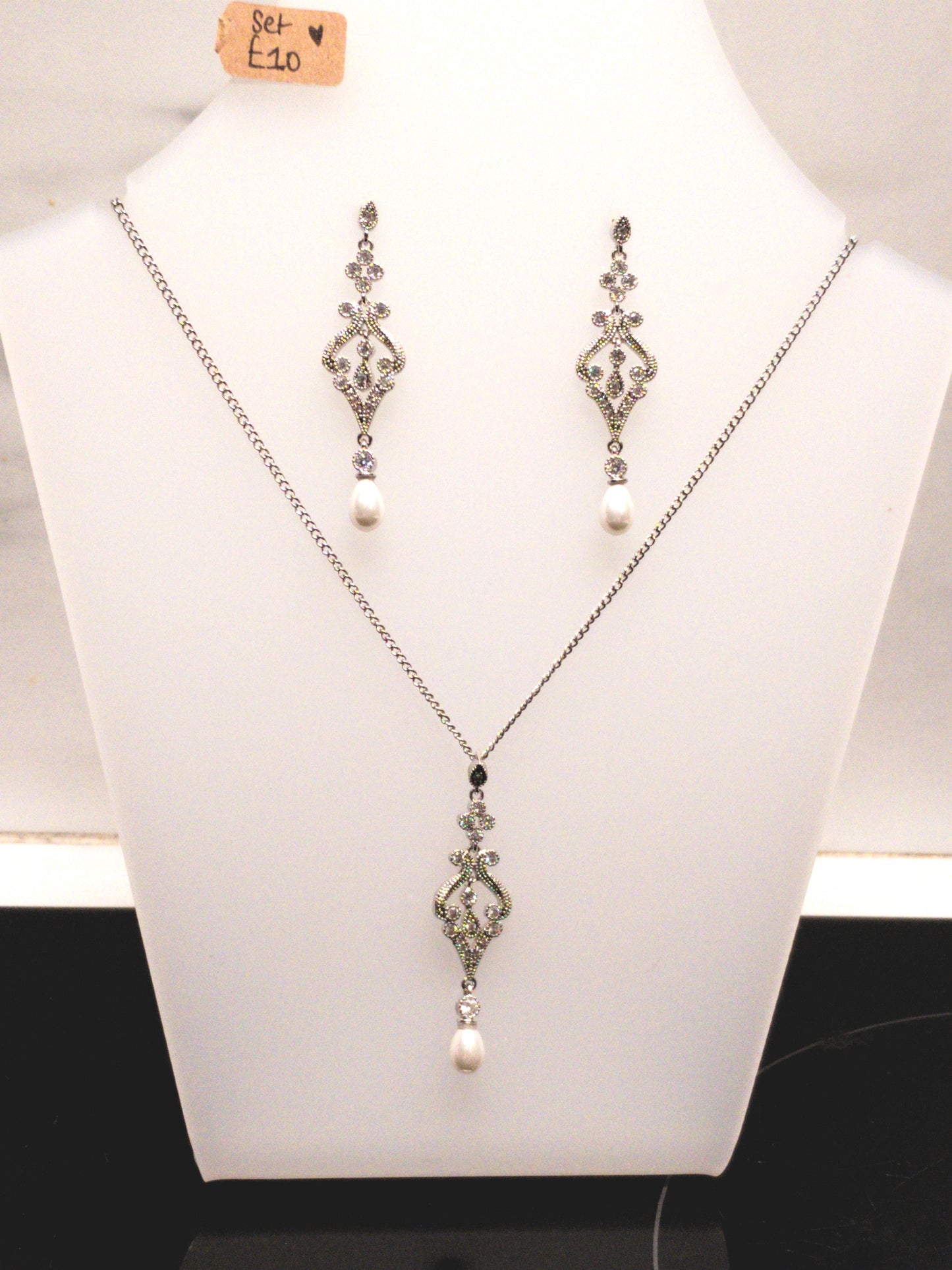 Silver chandelier earrings & necklace set