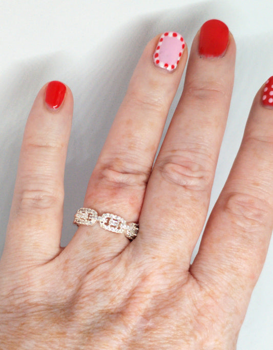 Silver tone chain ring