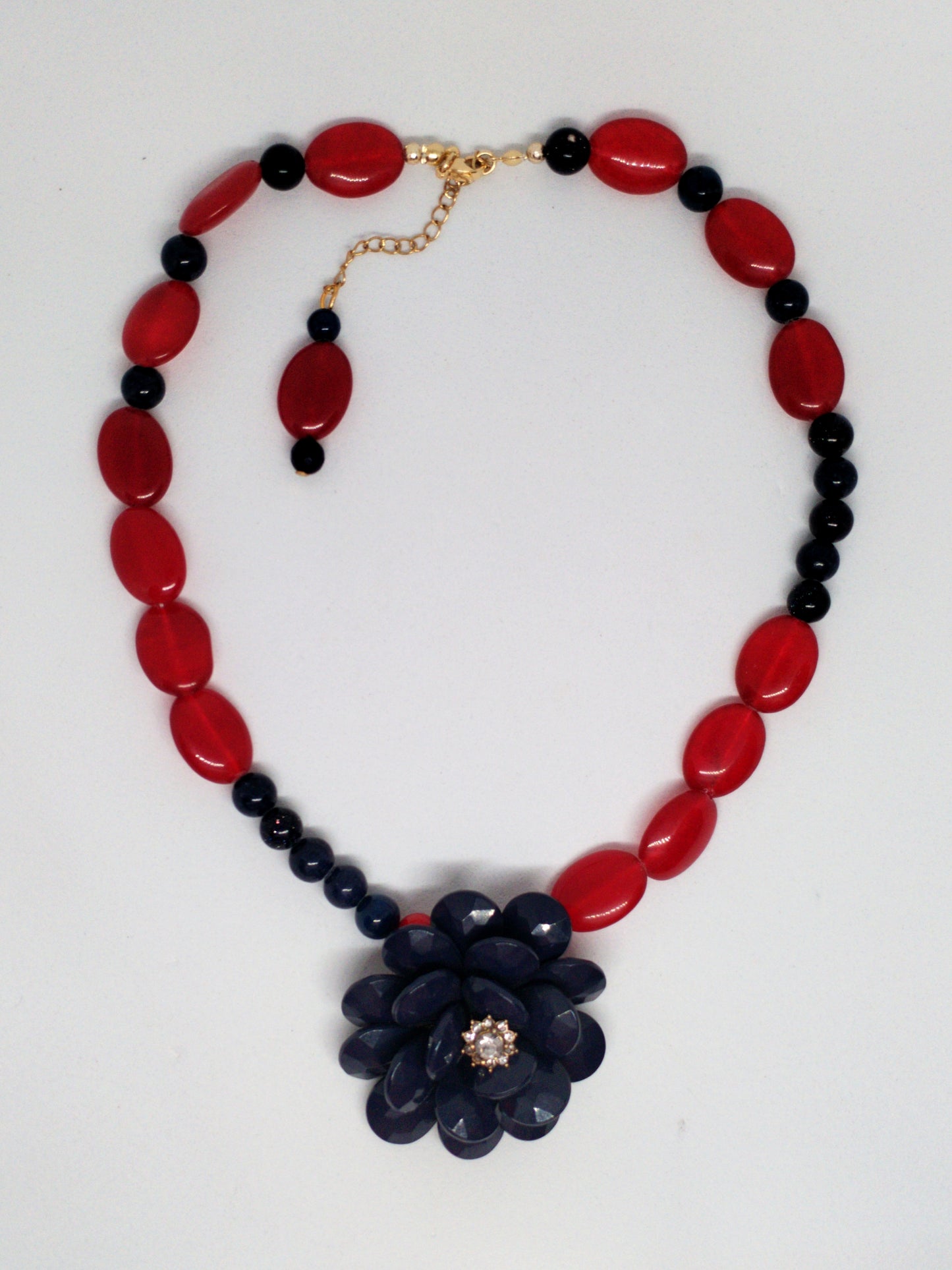 Navy & red floral beaded necklace