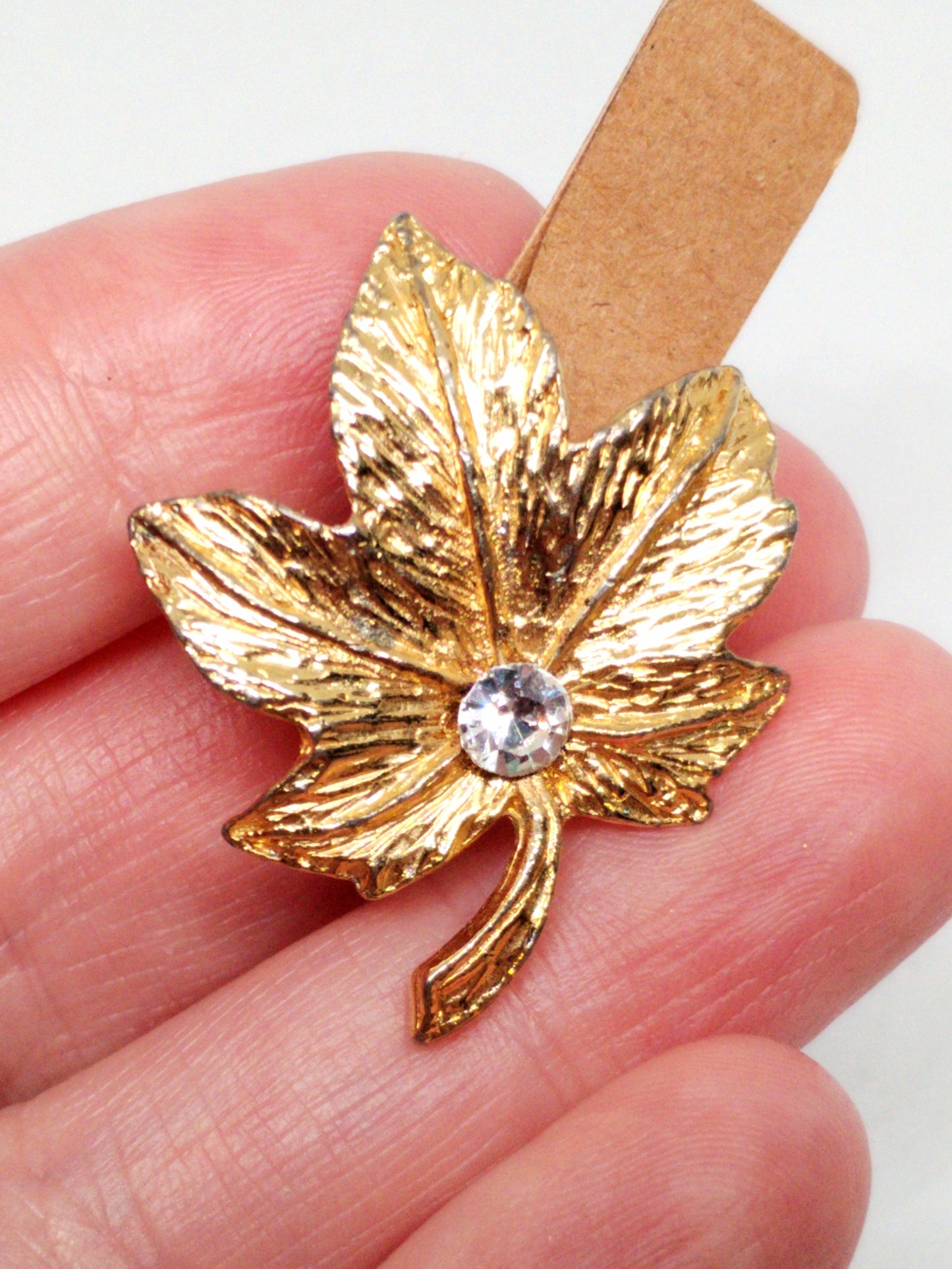Vintage leaf brooch