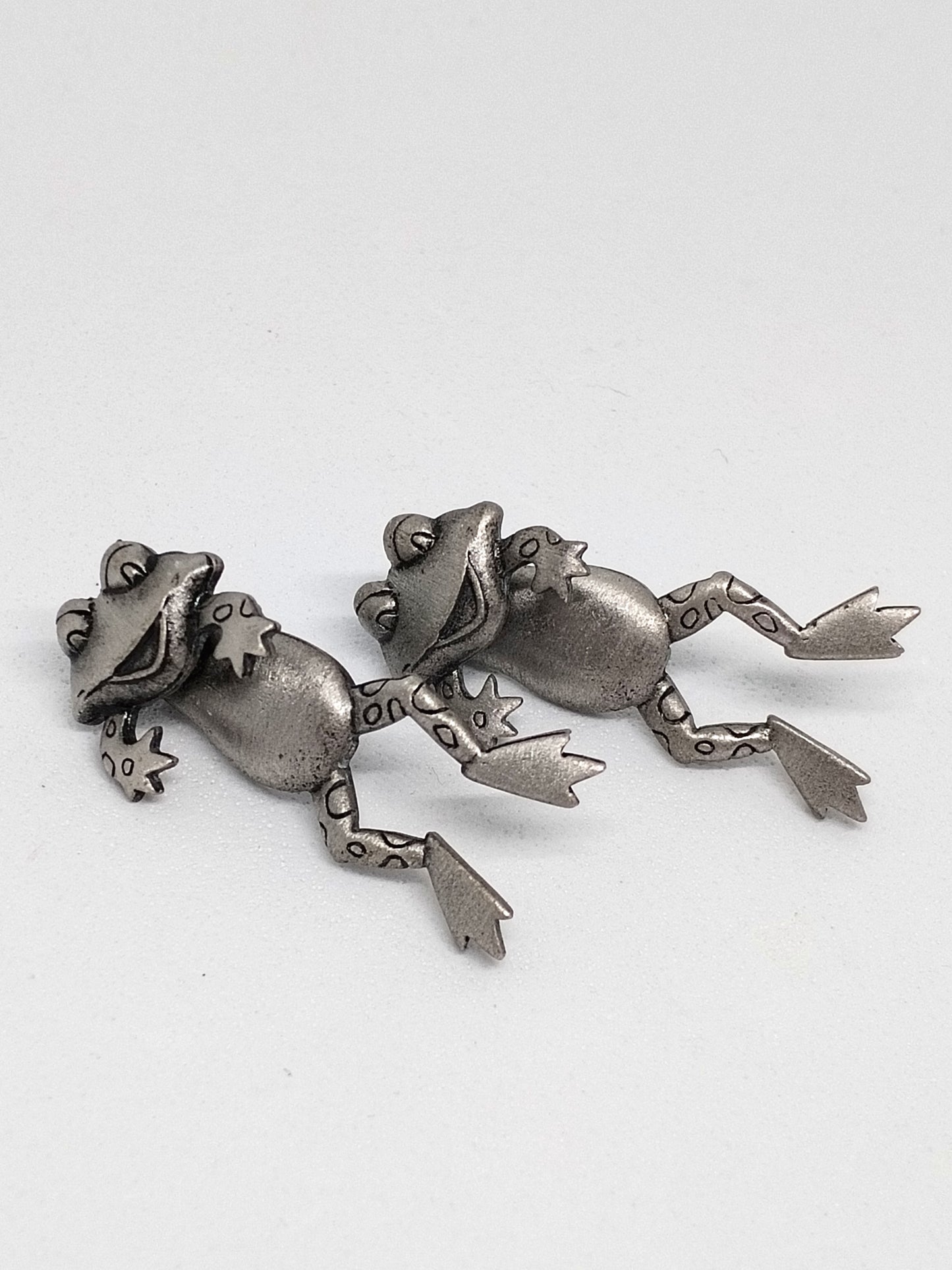 Vintage frog earrings